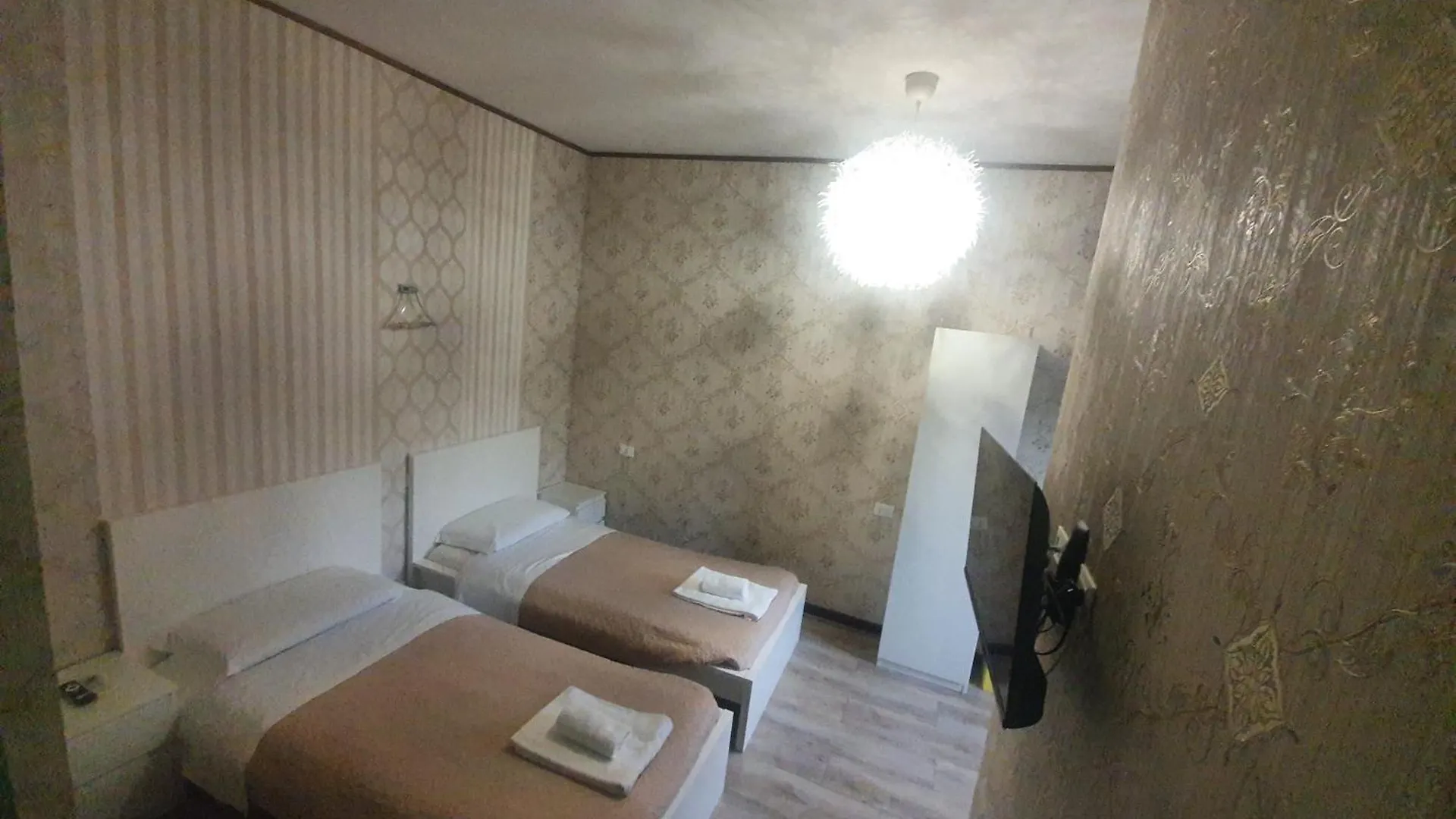 Sira House Milano Hotel Italy